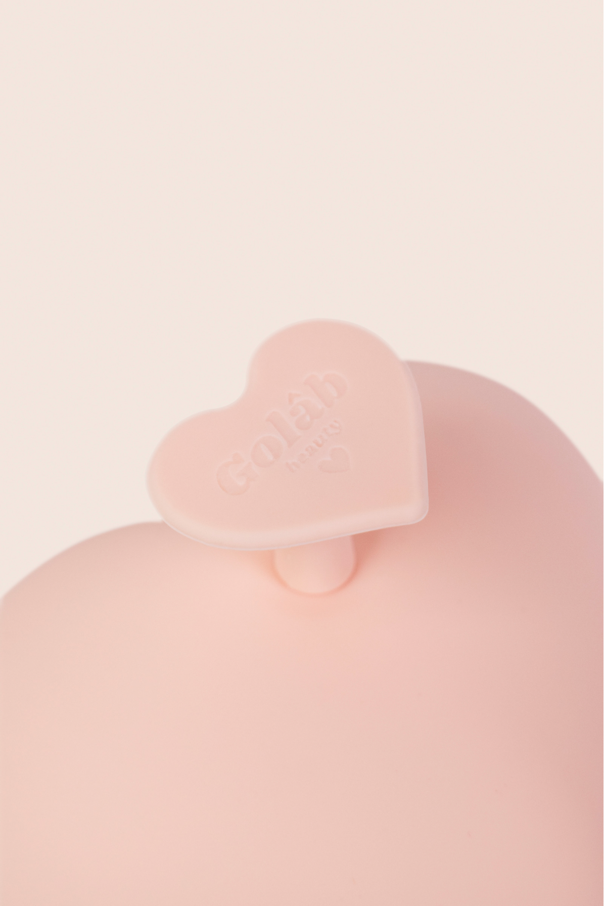 Signature Golâb Heart Shampoo Brush