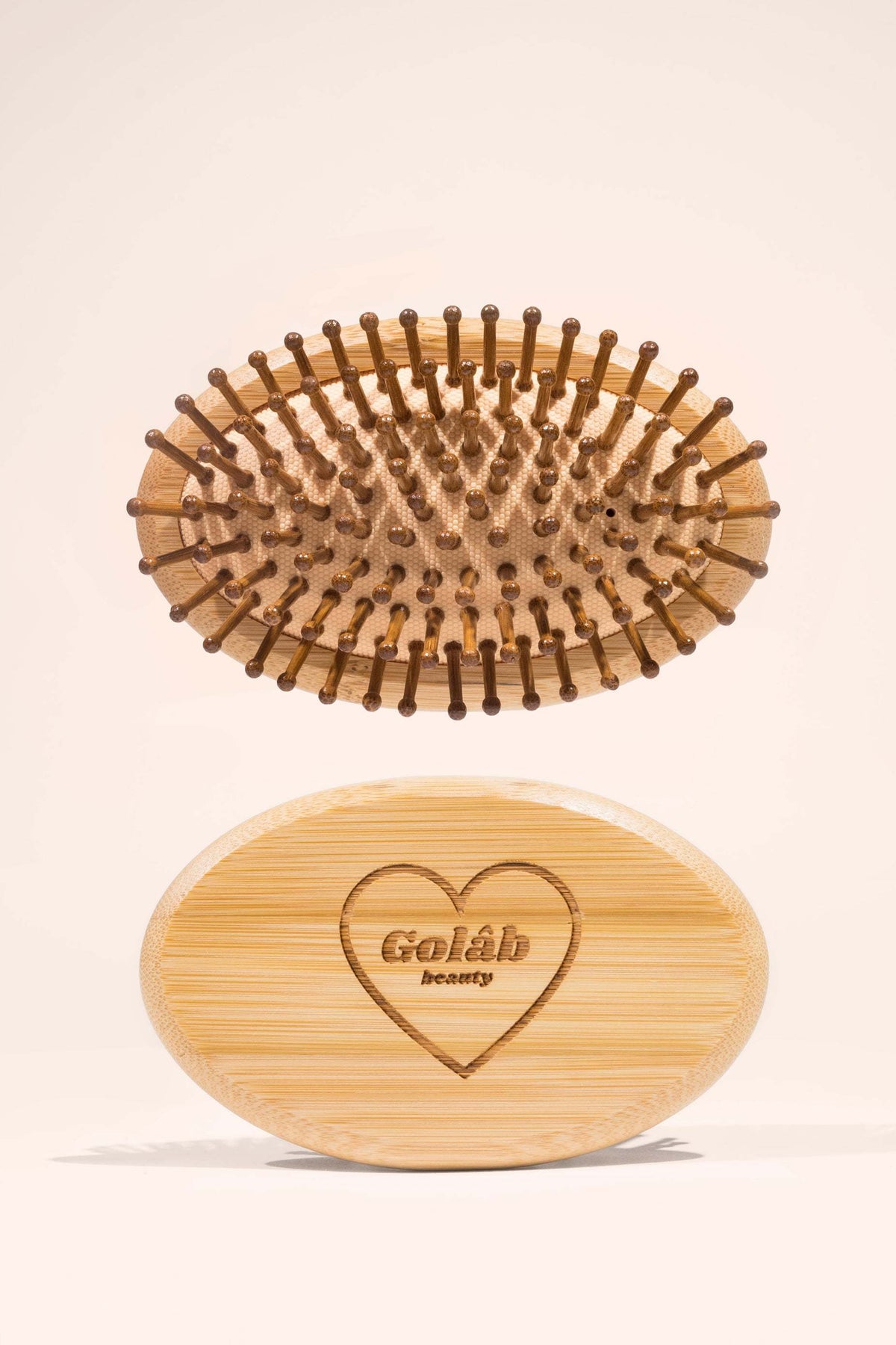 Organic bamboo scalp massager Golâb Beauty